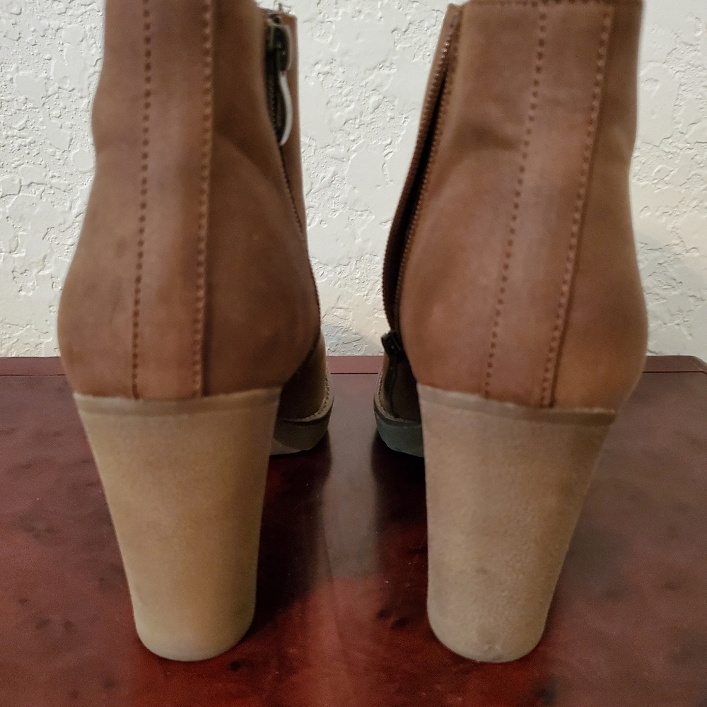 Booties - Picture 4 of 4